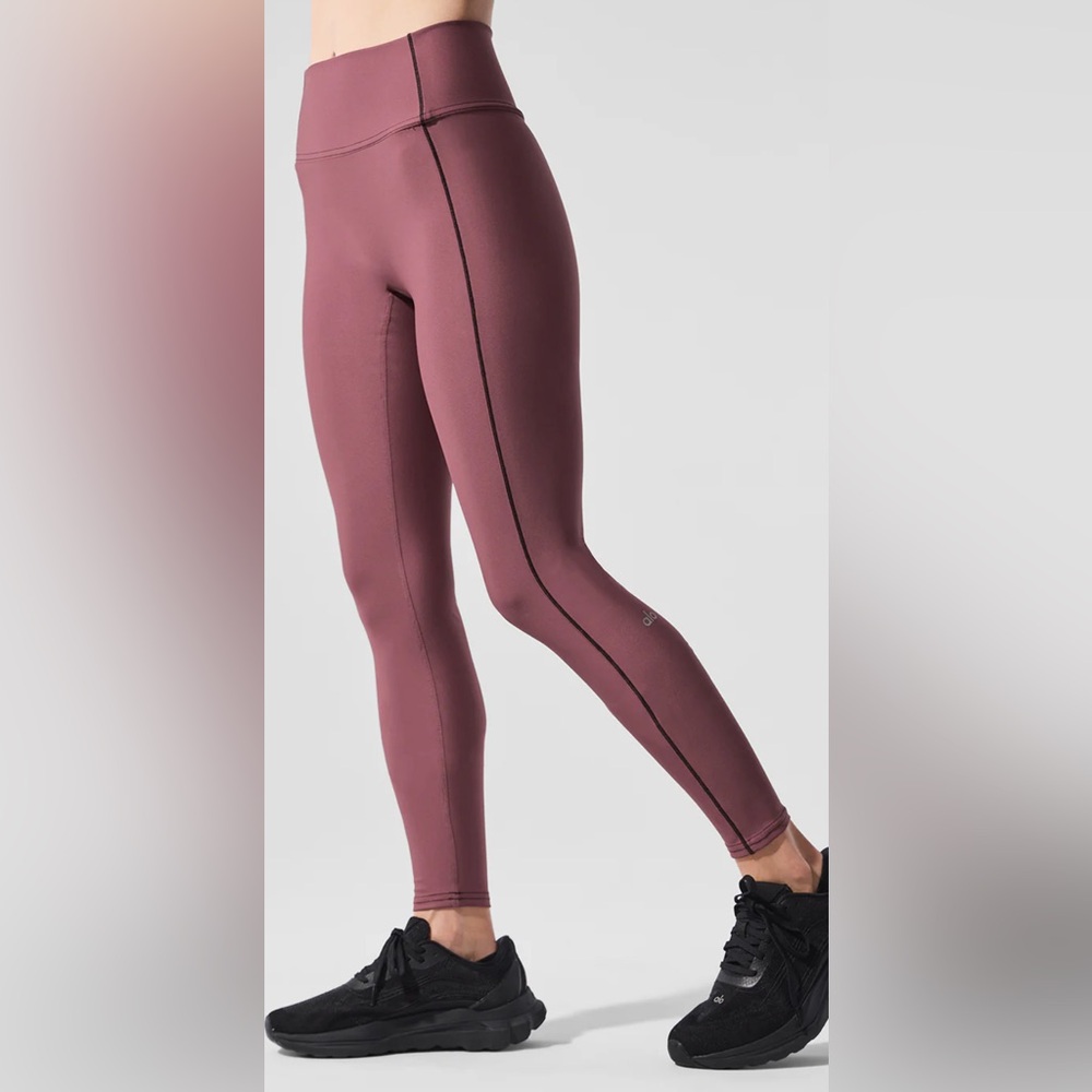 Alo Airlift Redefine Set Burgundy Truffle Sz S - Picture 3 of 14